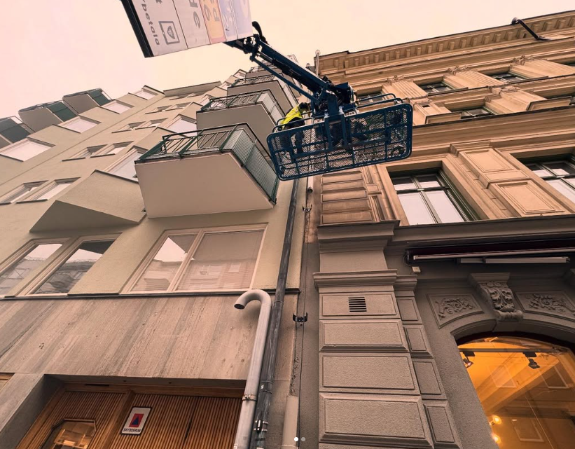 Fasad- och plåtarbete med skylift